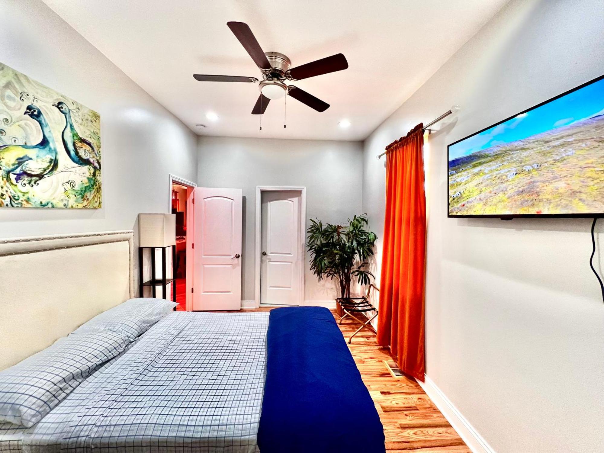 Lux Apt In Bronzeville, Min From Downtown-Rsv Now! شيكاغو المظهر الخارجي الصورة